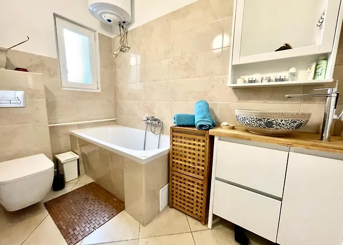 Apartament With Terrace Overlooking The Park *