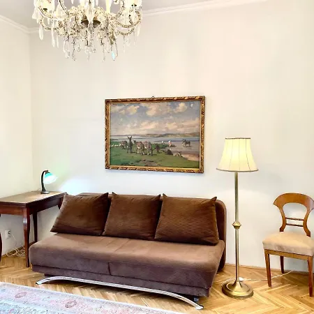 With Terrace Overlooking The Park Daire *