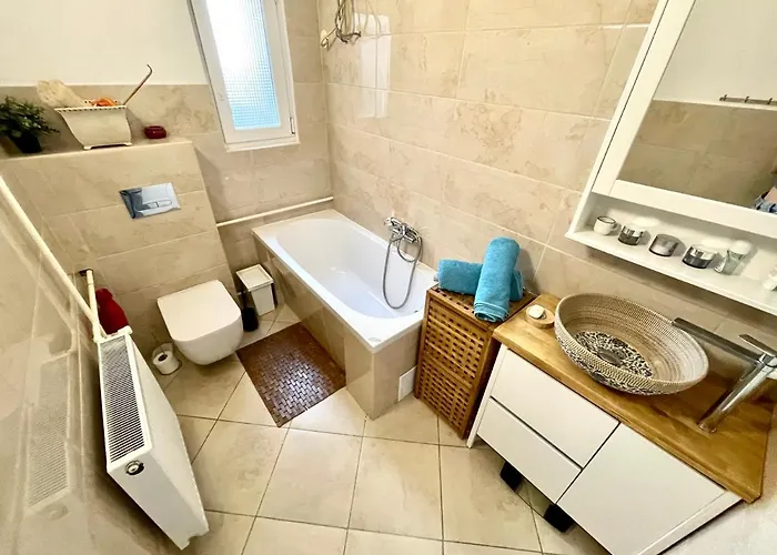 Apartmán With Terrace Overlooking The Park