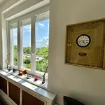 With Terrace Overlooking The Park * Budapeşte